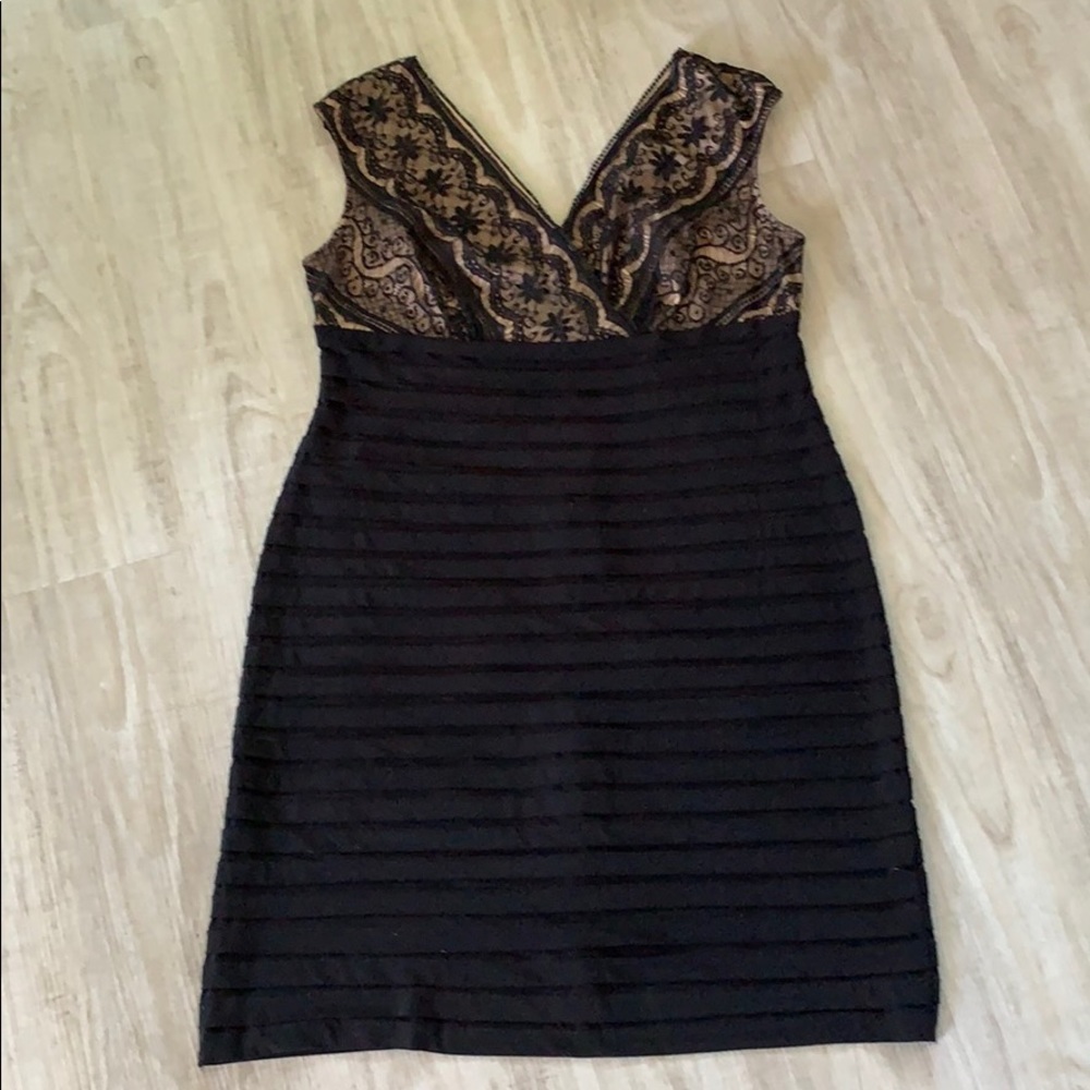 Beautiful Adrianna Papell Cocktail Dress